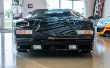 Lamborghini-Countach-1988-1