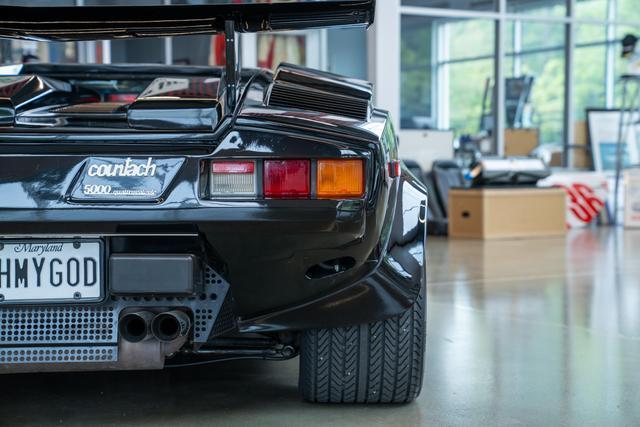 Lamborghini-Countach-1988-14