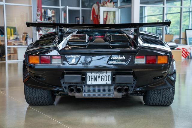 Lamborghini-Countach-1988-4