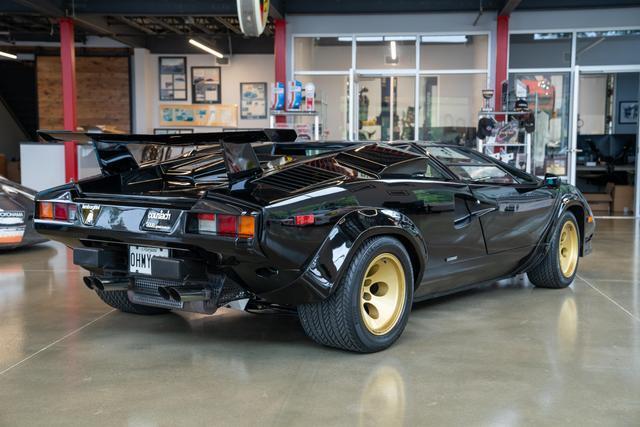 Lamborghini-Countach-1988-5