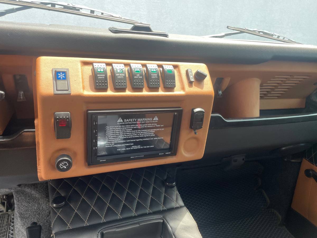 Land-rover-Defender-110-diesel-1992-16