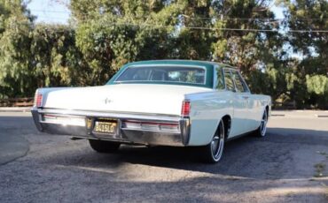 Lincoln-Continental-1968-3