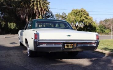 Lincoln-Continental-1968-4