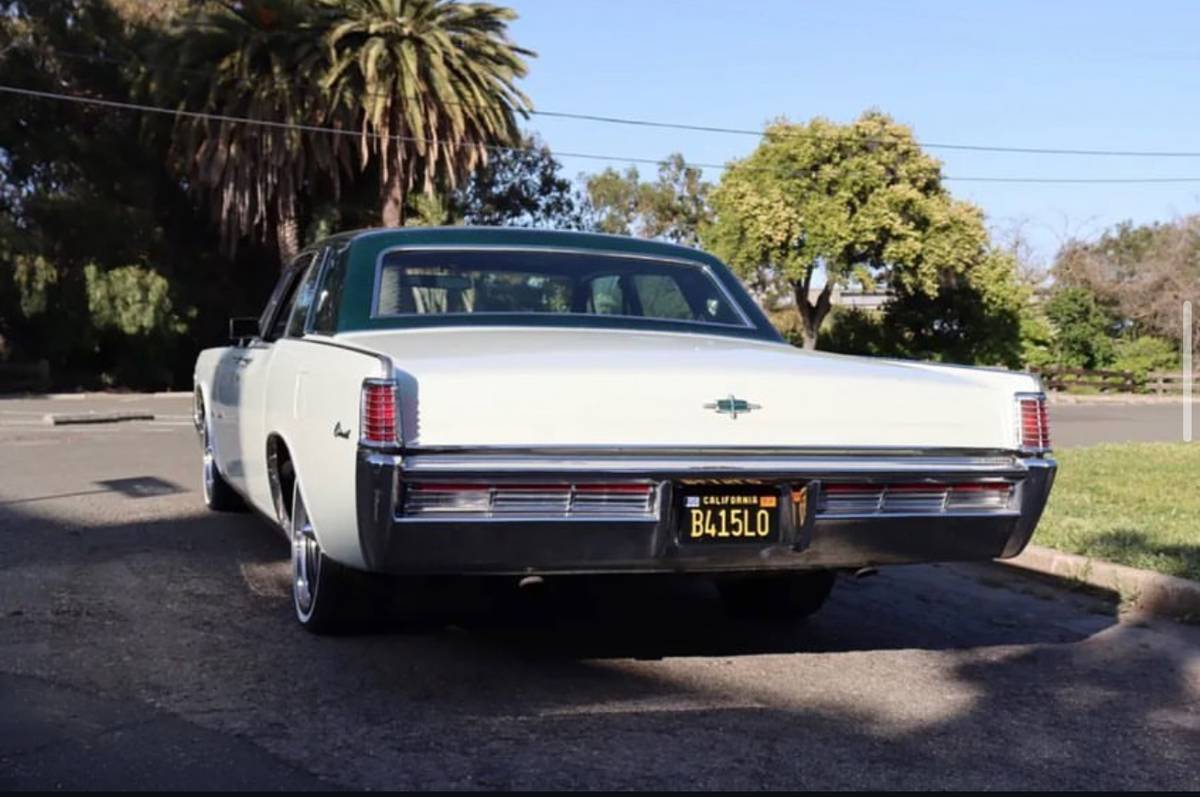 Lincoln-Continental-1968-4