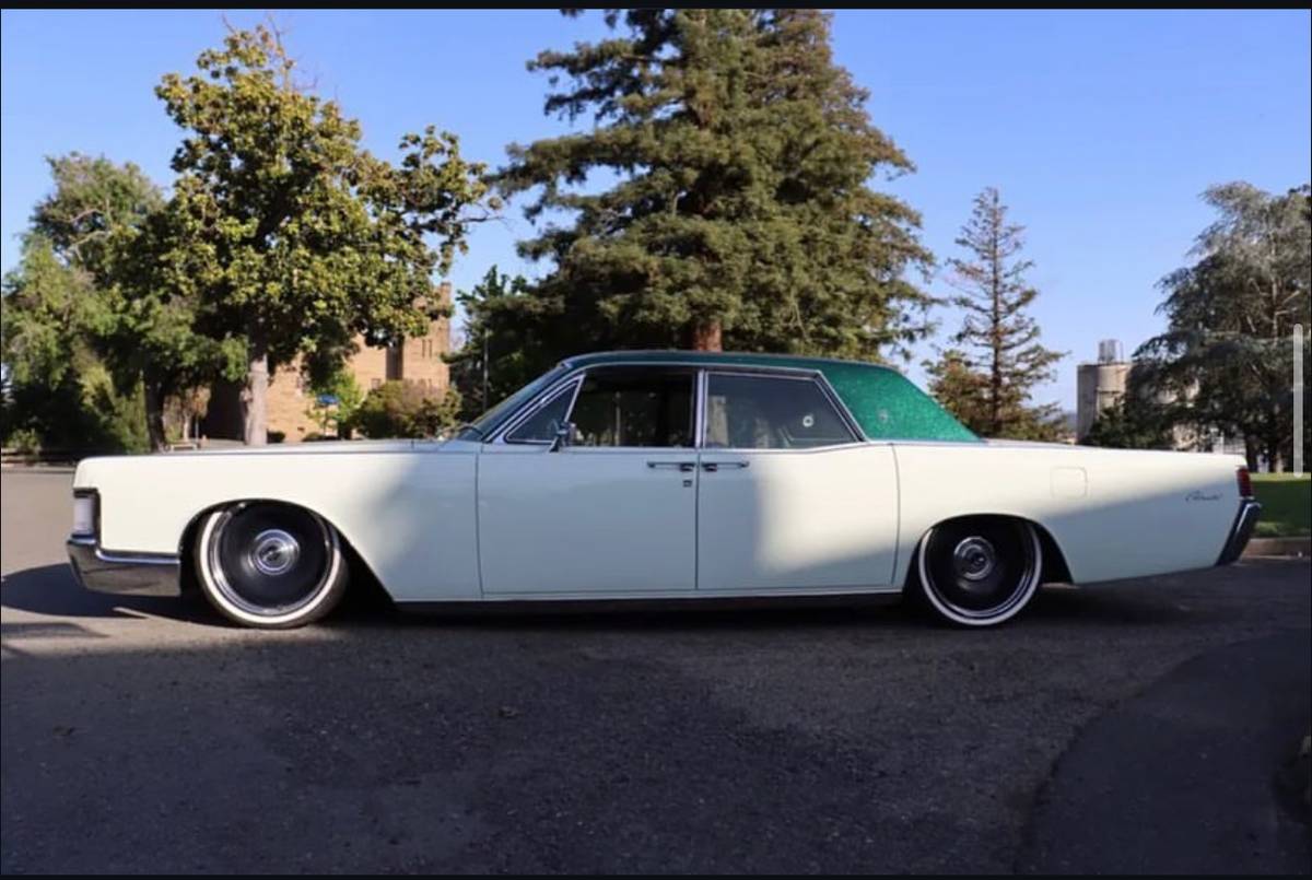 Lincoln-Continental-1968-6