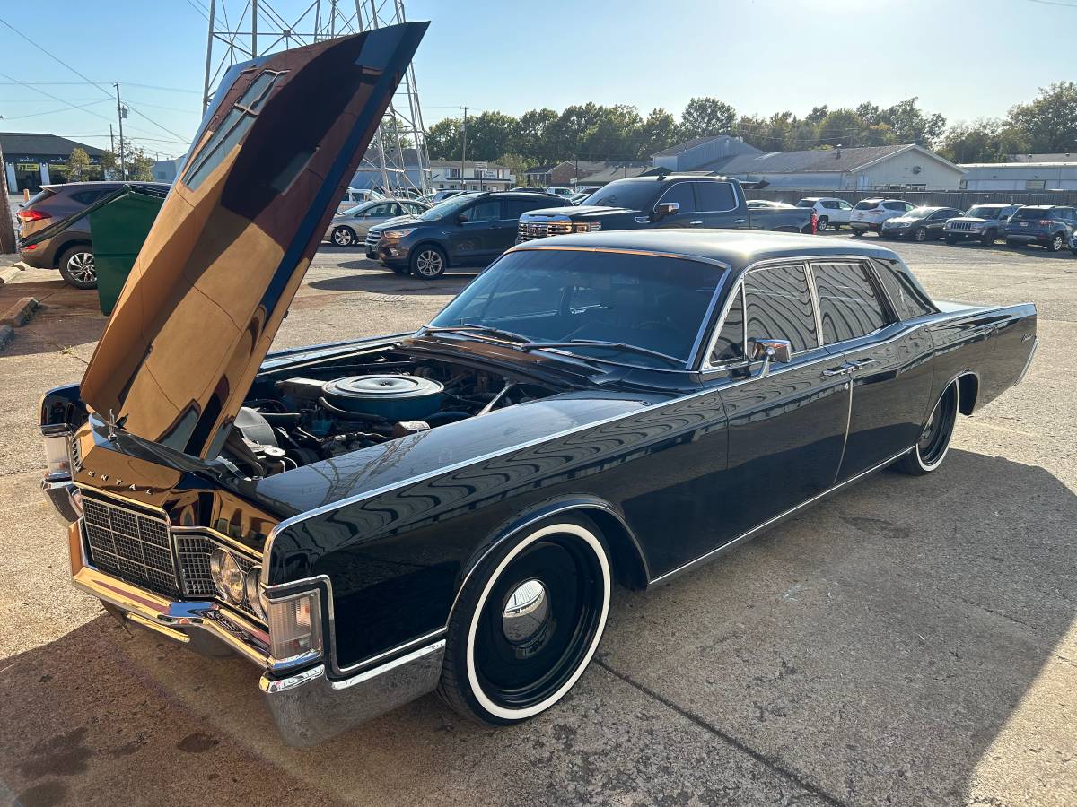 Lincoln-Continental-1969-6