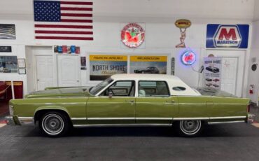 Lincoln-Continental-1975-1