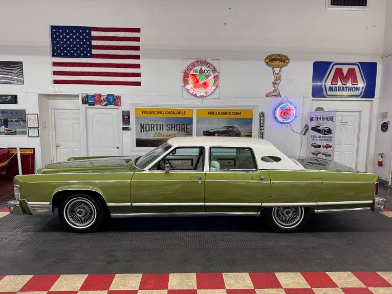 Lincoln-Continental-1975-1