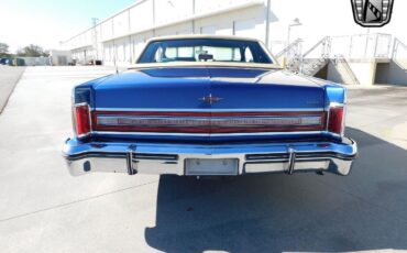 Lincoln-Continental-1976-4