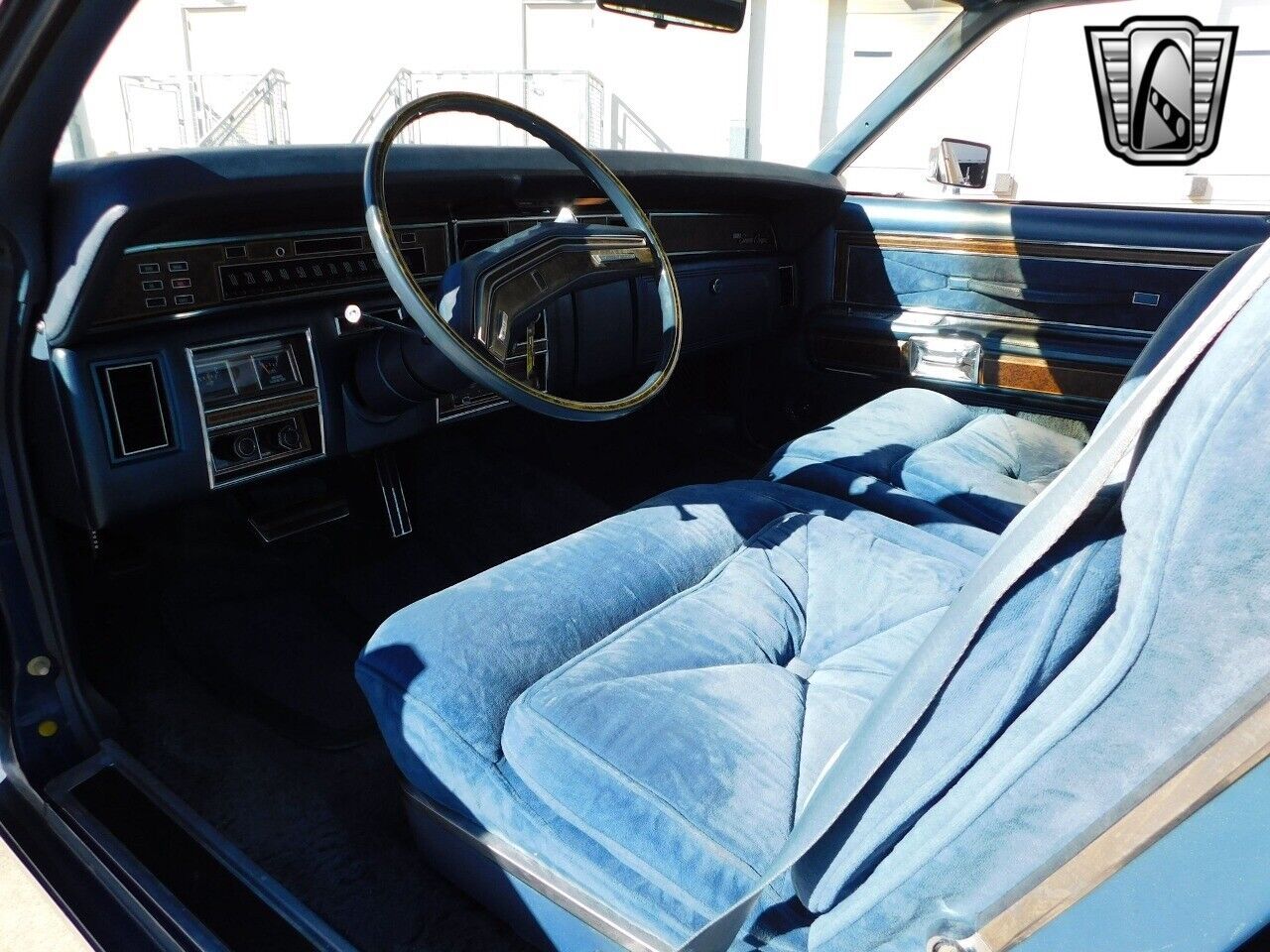 Lincoln-Continental-1976-9