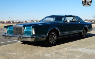 Lincoln-Continental-1979-3