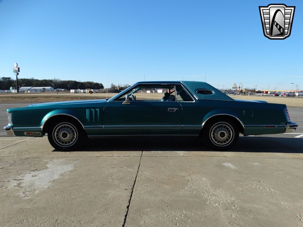 Lincoln-Continental-1979-4