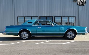 Lincoln-Continental-1979-8