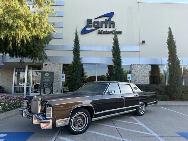 Lincoln Continental Berline 1979 à vendre