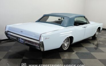 Lincoln-Continental-Cabriolet-1967-10