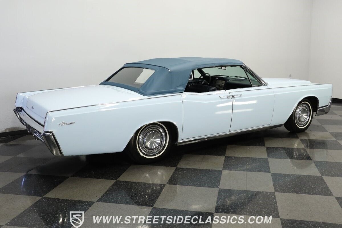 Lincoln-Continental-Cabriolet-1967-11