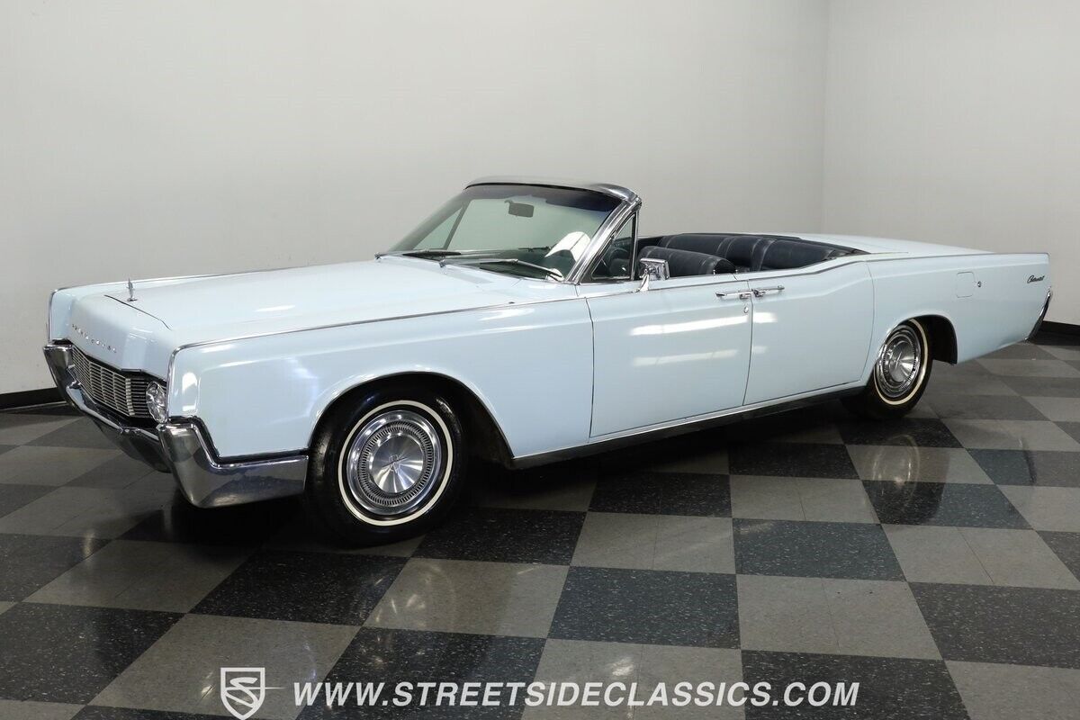 Lincoln-Continental-Cabriolet-1967-5