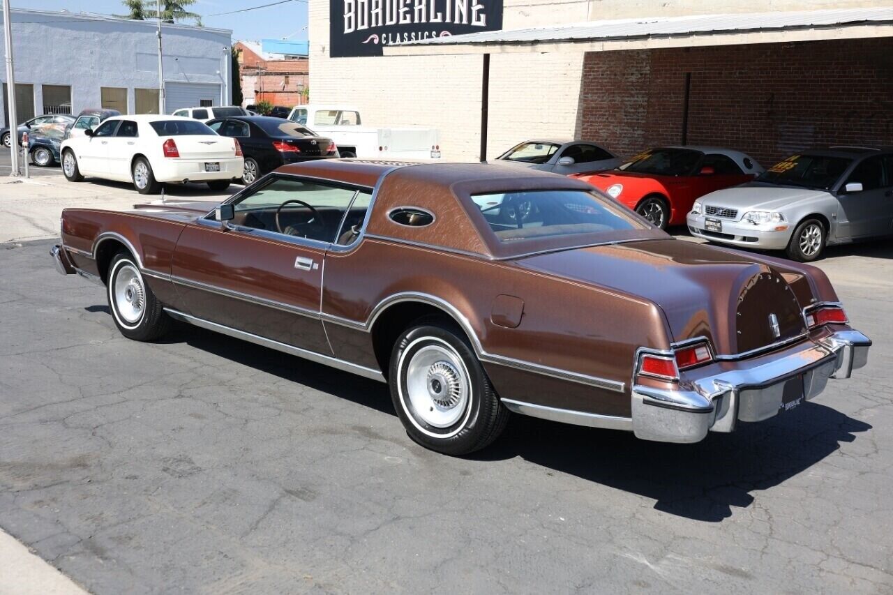 Lincoln-Continental-Coupe-1976-2