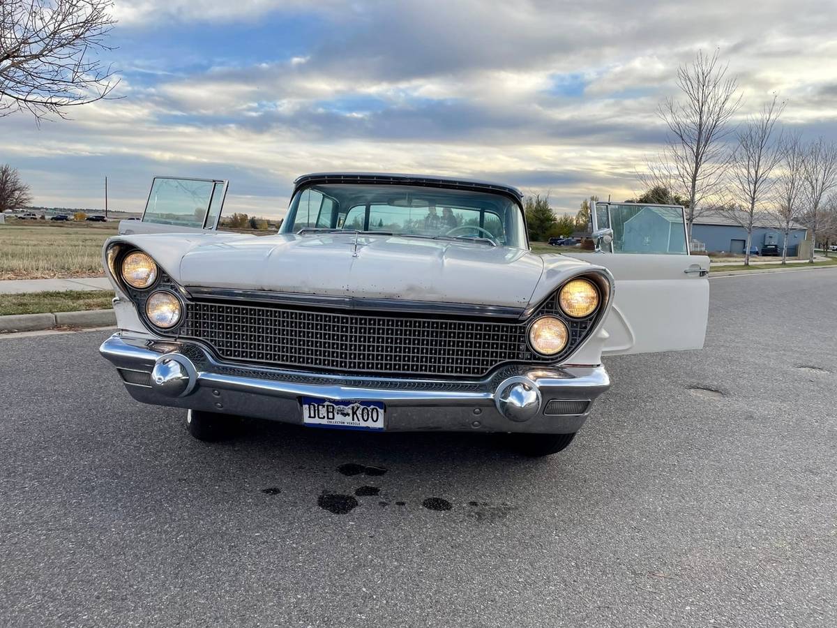 Lincoln-Continental-mark-v-1960-2