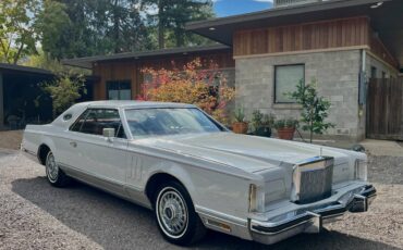 Lincoln-Continental-mark-v-1979-1