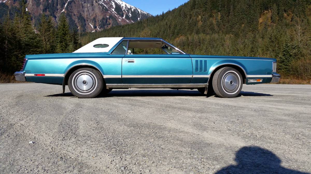 Lincoln-Continental-mark-v-1979-3