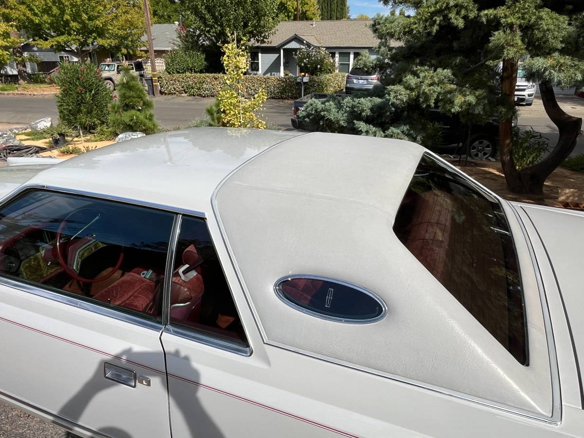 Lincoln-Continental-mark-v-1979-7