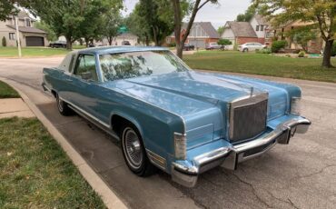 Lincoln-Continental-town-coupe-1978-2