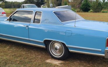 Lincoln-Continental-town-coupe-1979-5