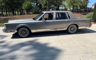 Lincoln Town car 1988