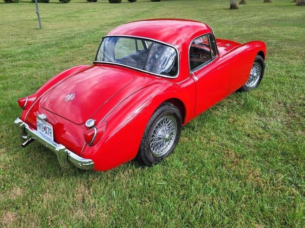 MG-MGA-Coupe-1958-1