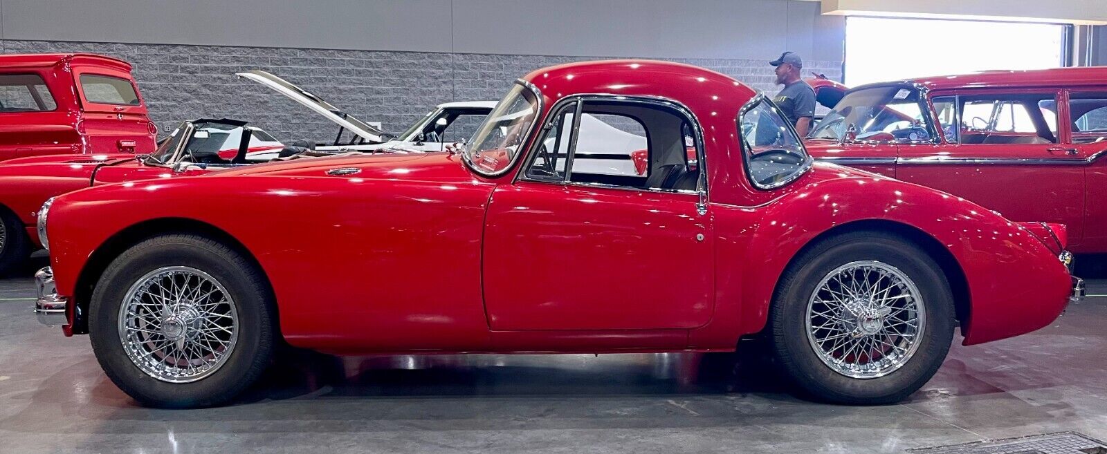 MG-MGA-Coupe-1958-30