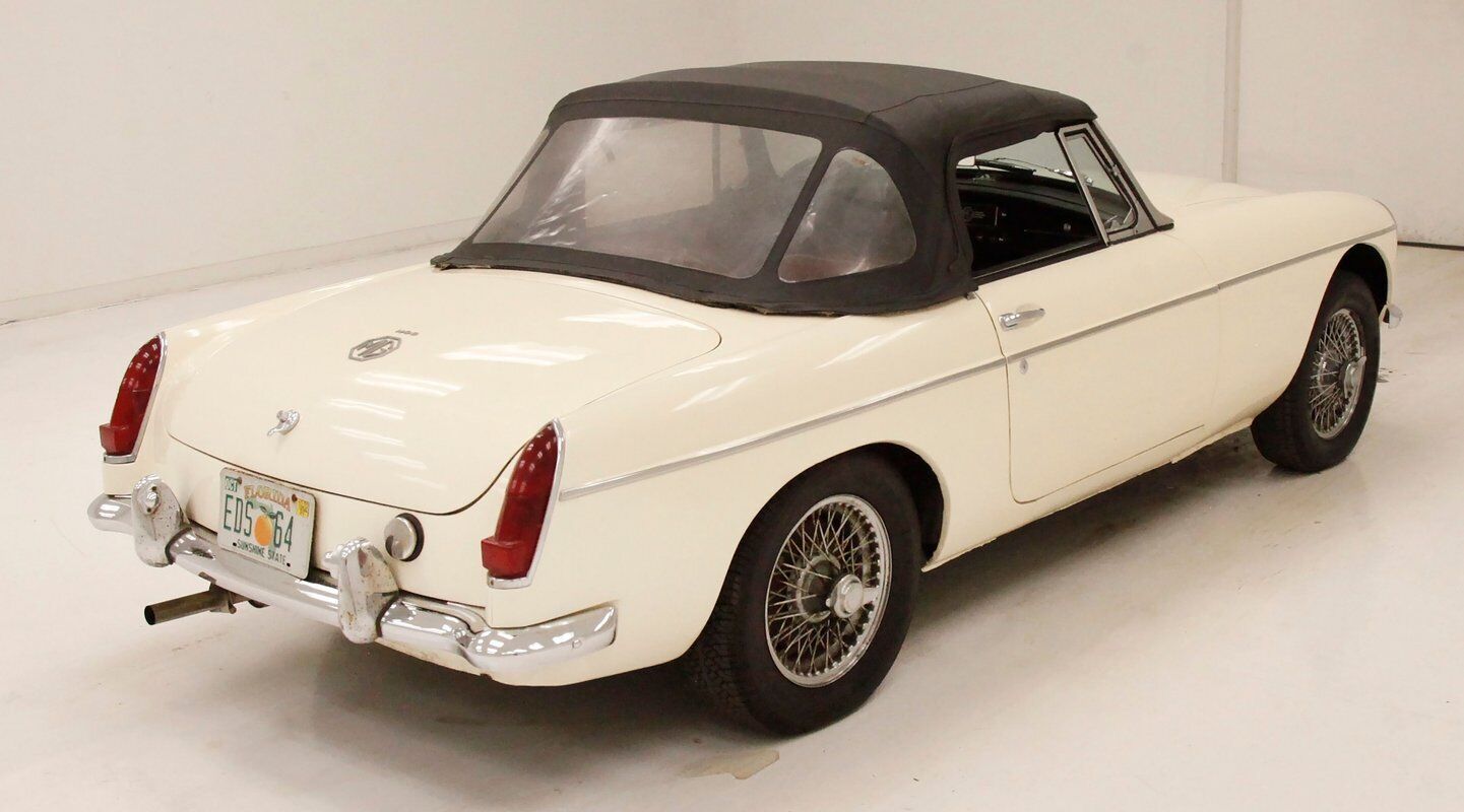 MG-MGB-Cabriolet-1964-6