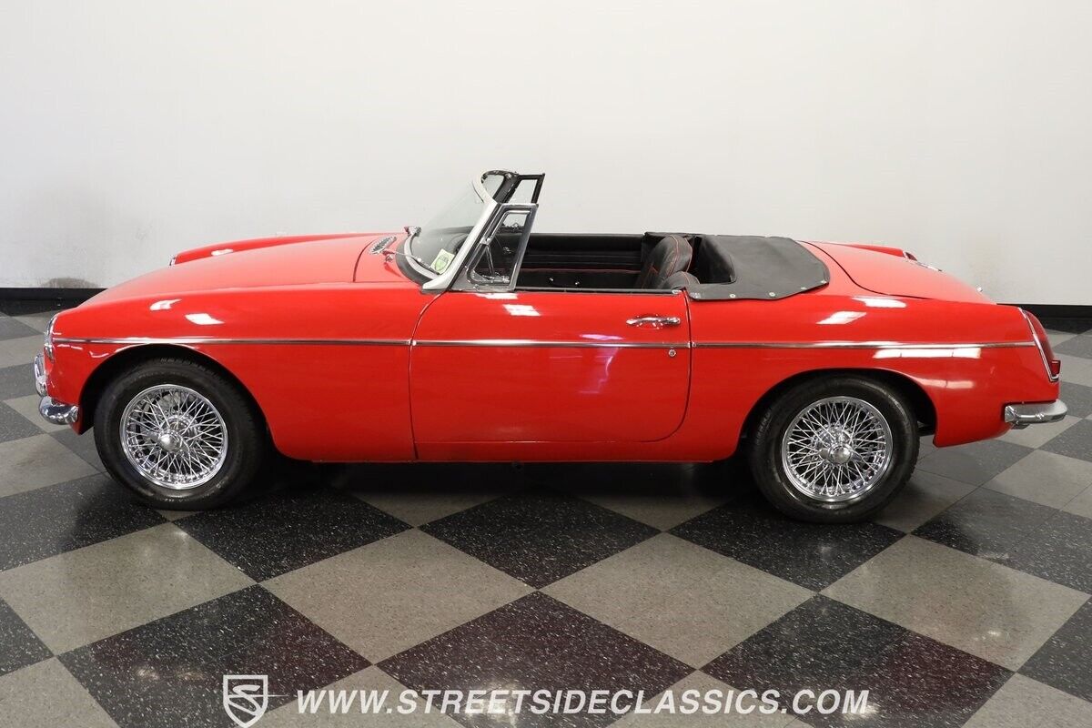 MG-MGB-Cabriolet-1966-2