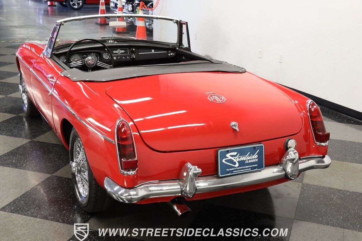 MG-MGB-Cabriolet-1966-7