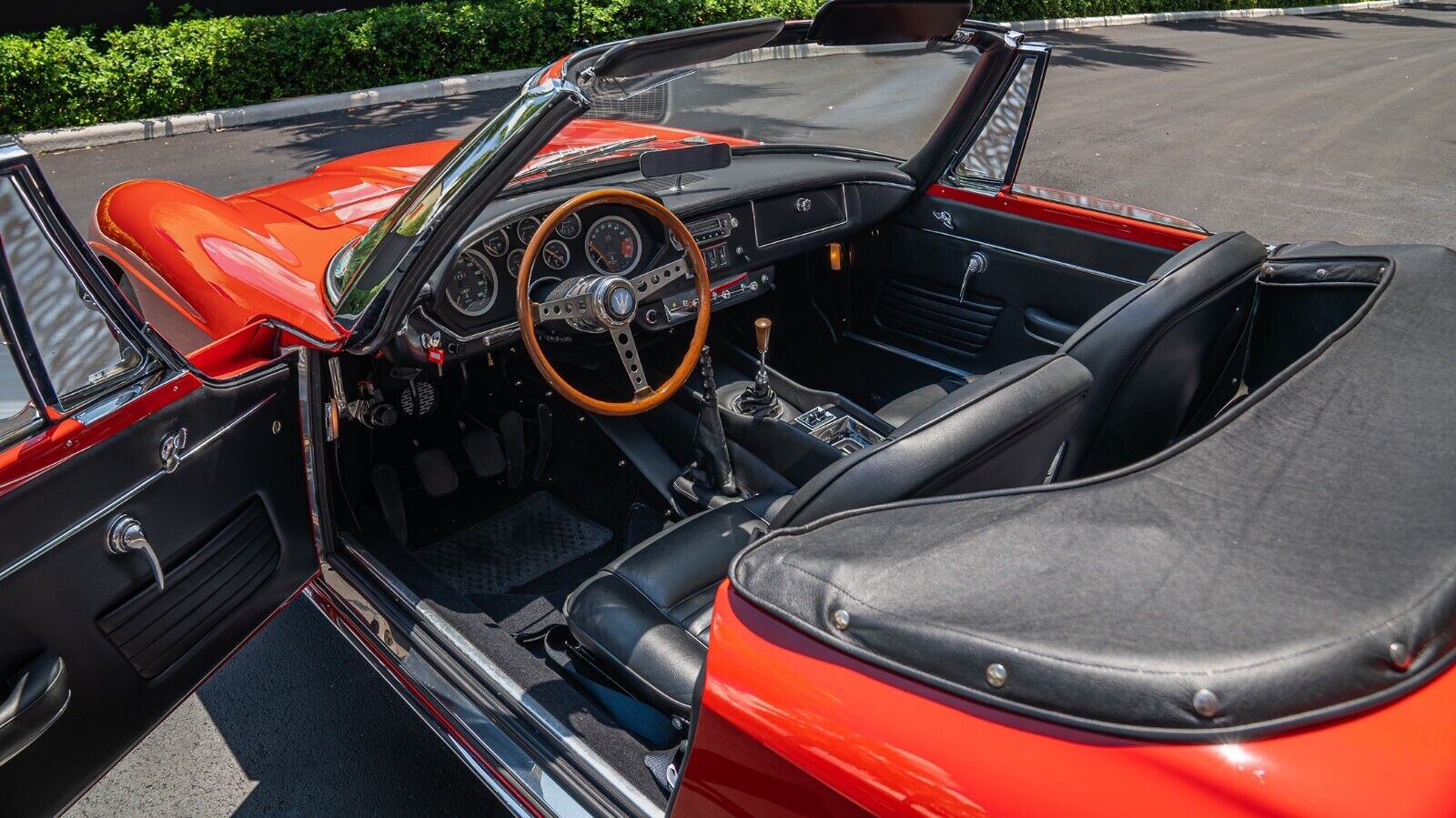 Maserati-Mistral-4000-Coupe-Cabriolet-1967-11