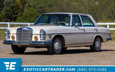 Mercedes-Benz 200-Series 1972