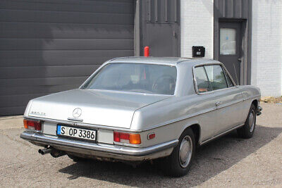 Mercedes-Benz-200-Series-1973-2