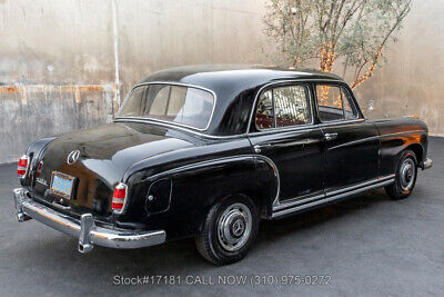 Mercedes-Benz-220S-1959-4