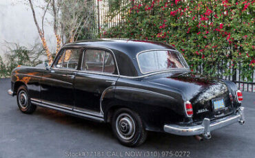 Mercedes-Benz-220S-1959-6