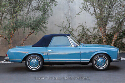 Mercedes-Benz-230SL-1967-11