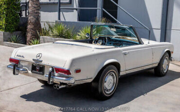 Mercedes-Benz-230SL-1967-4