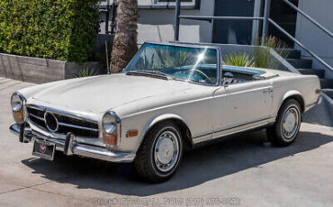 Mercedes-Benz-230SL-1967-7