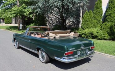 Mercedes-Benz-250SE-Cabriolet-1967-5