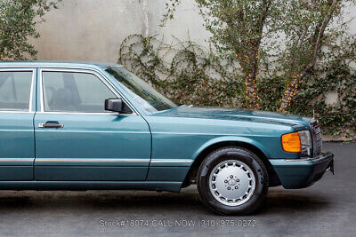 Mercedes-Benz-300-Series-1989-9