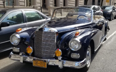 Mercedes-Benz-300-Series-Cabriolet-1959-4