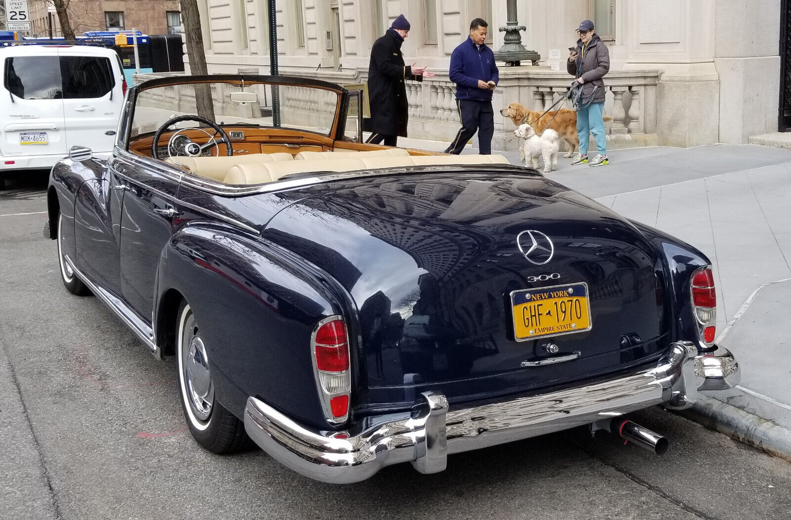 Mercedes-Benz-300-Series-Cabriolet-1959-7