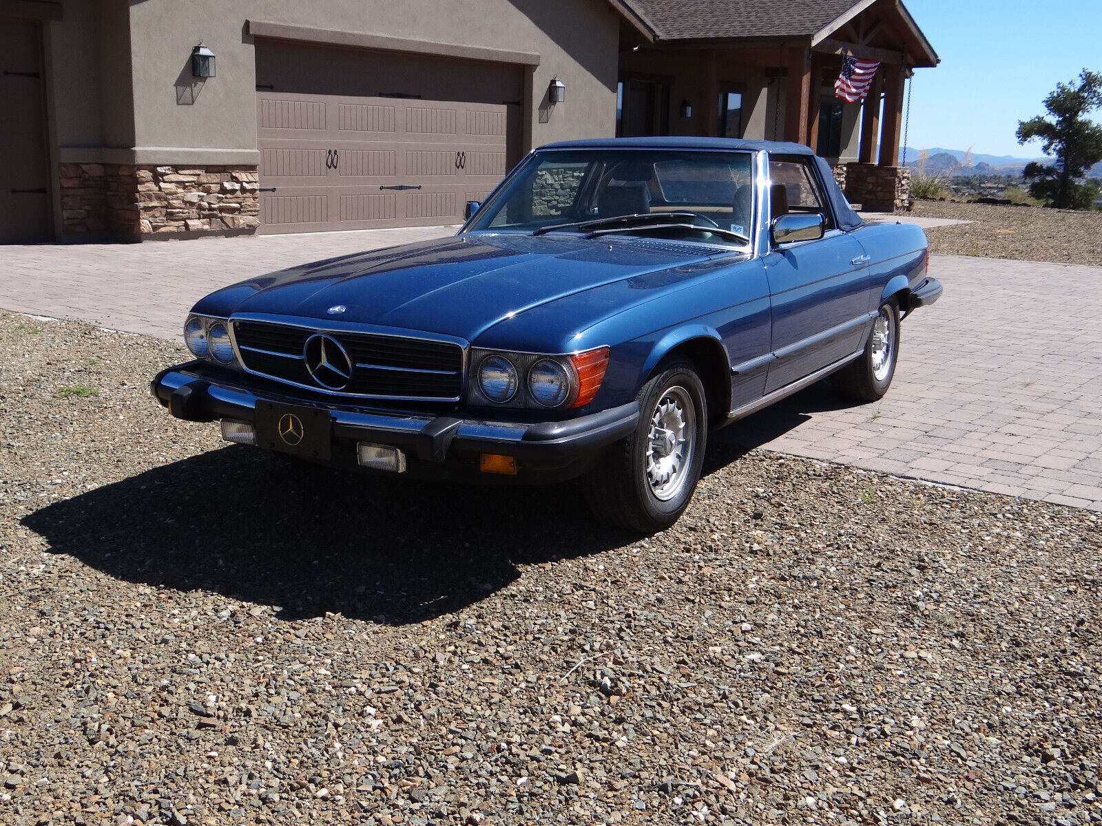 Mercedes-Benz-300-Series-Cabriolet-1985-1