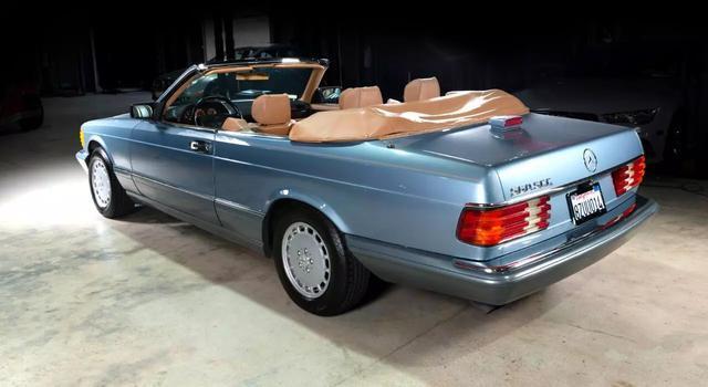 Mercedes-Benz-560-SEC-EXTREMELY-RARE-R.-STRATMAN-CONVERTIBLE-Coupe-1986-3