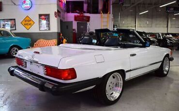 Mercedes-Benz-560SL-Cabriolet-1988-10