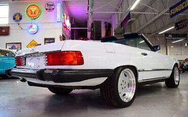 Mercedes-Benz-560SL-Cabriolet-1988-12